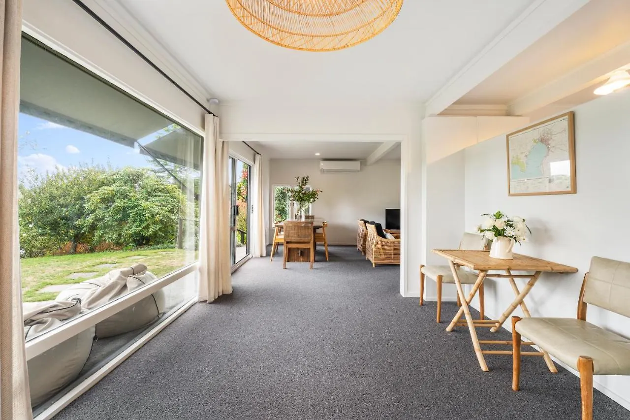 Henry'S Bach Villa Taupo Holiday home